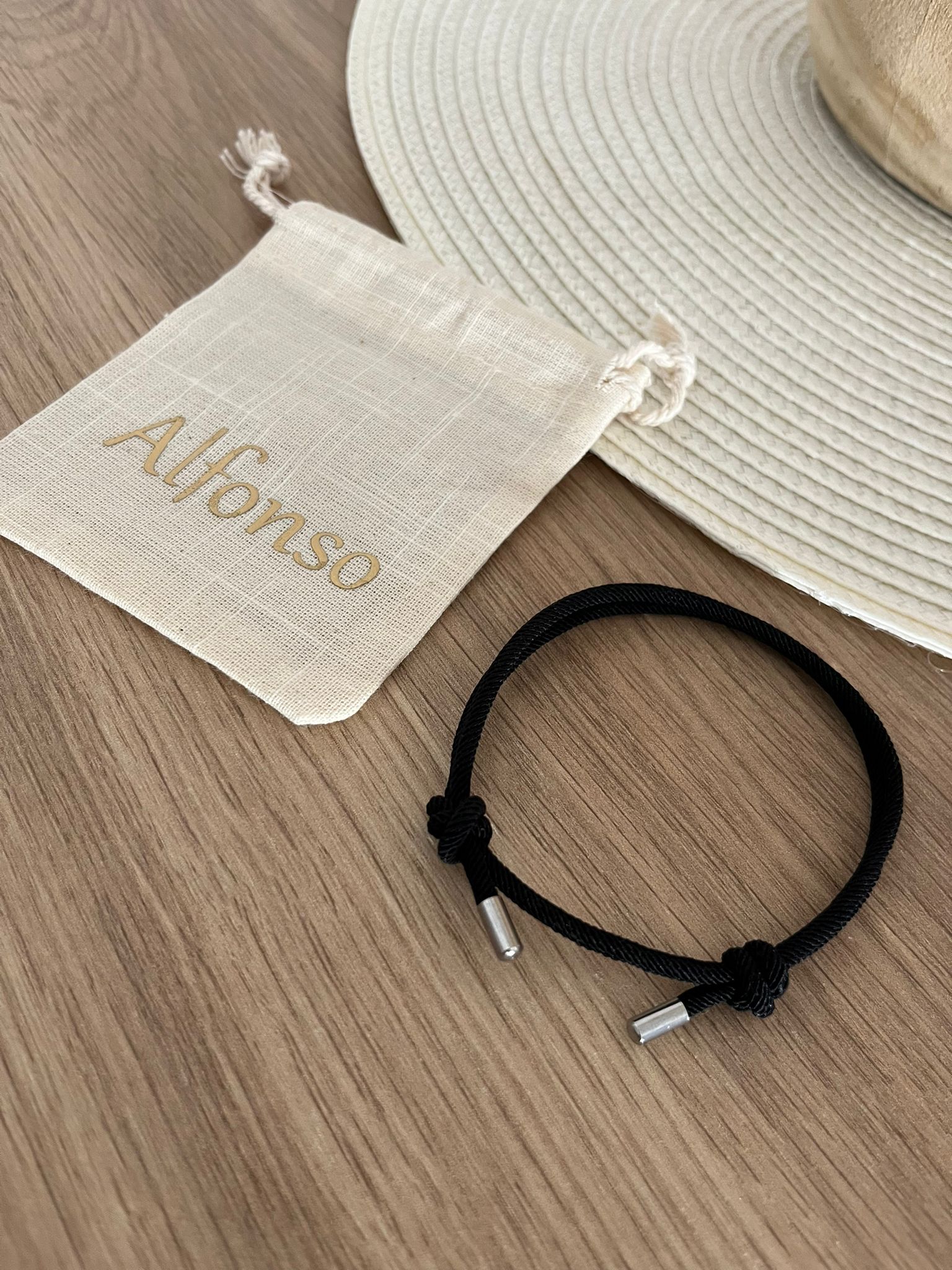 Pulsera doble nudo caballero.